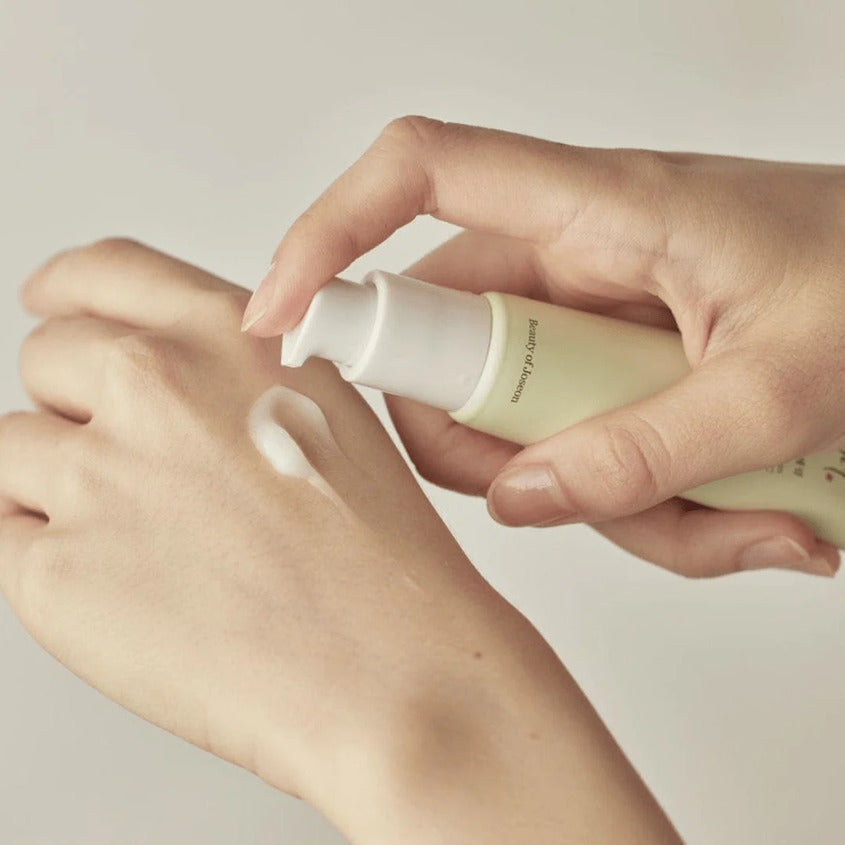 Light On Serum : Centella + Vita C – angle 2