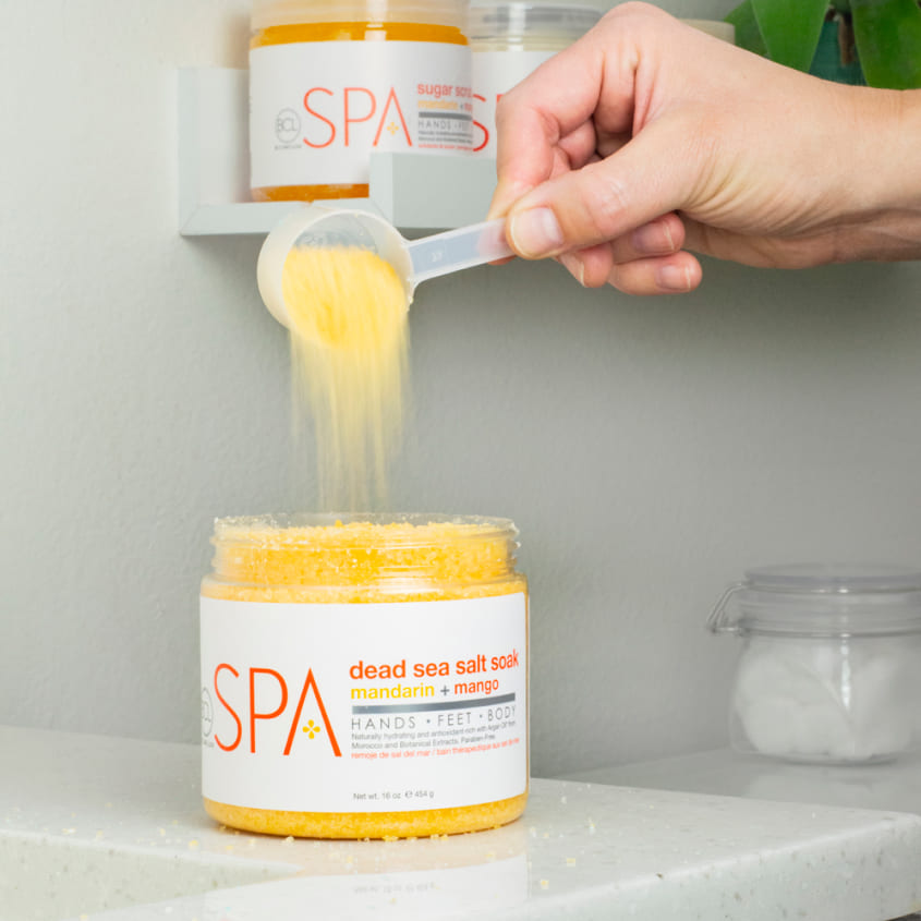 DEAD SEA SALT SOAK MANDARIN + MANGO 454G