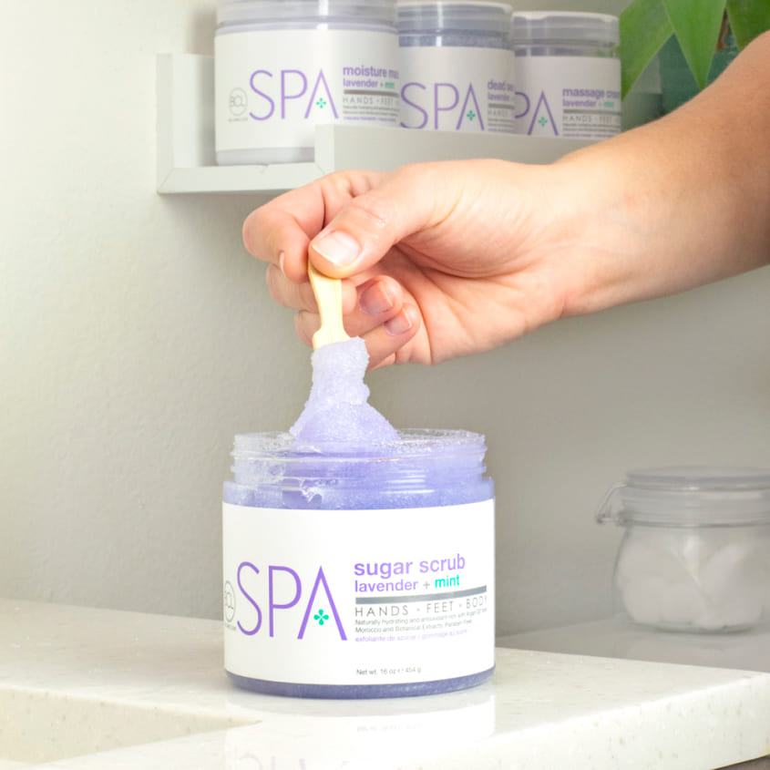 مقشر اليدين والقدمين والجسم باللافندر والنعناع