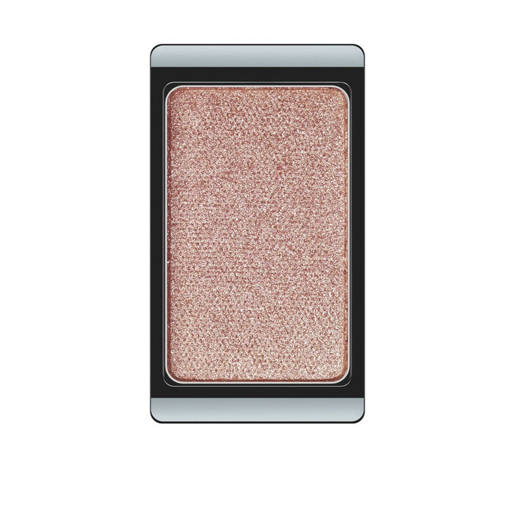 ظلال العيون اللؤلؤية