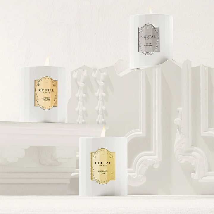 Un Air d'Hadrien Scented Candle