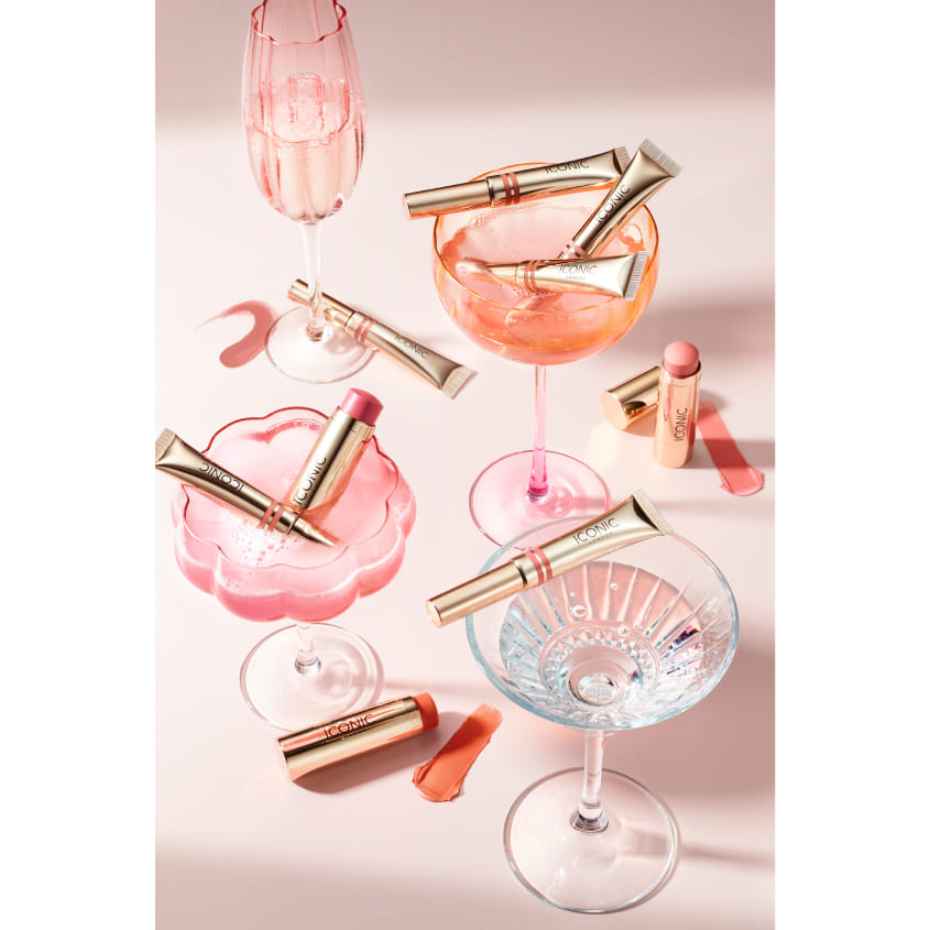 ICONIC LONDON BLURRING BLUSH STICK COSMO 25ML – free delivery