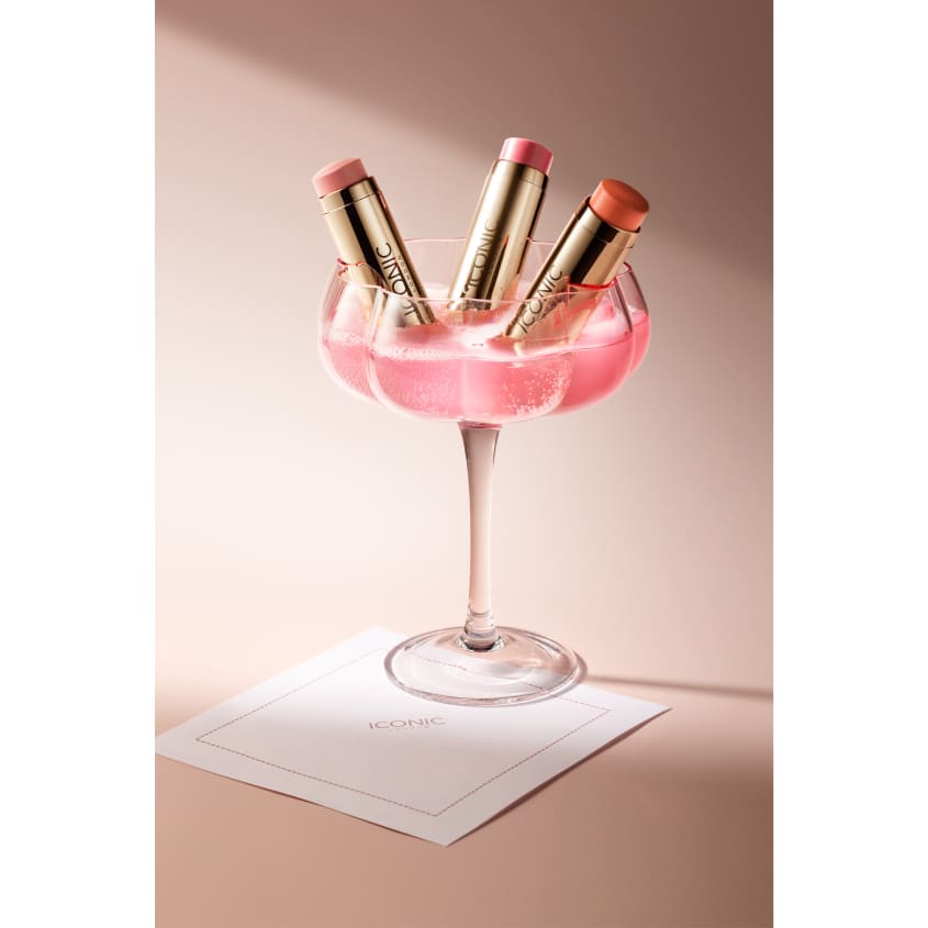 ICONIC LONDON BLURRING BLUSH STICK COSMO 25ML