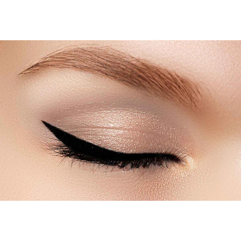 ظلال العيون المضيئة من LIHT ORGANICS