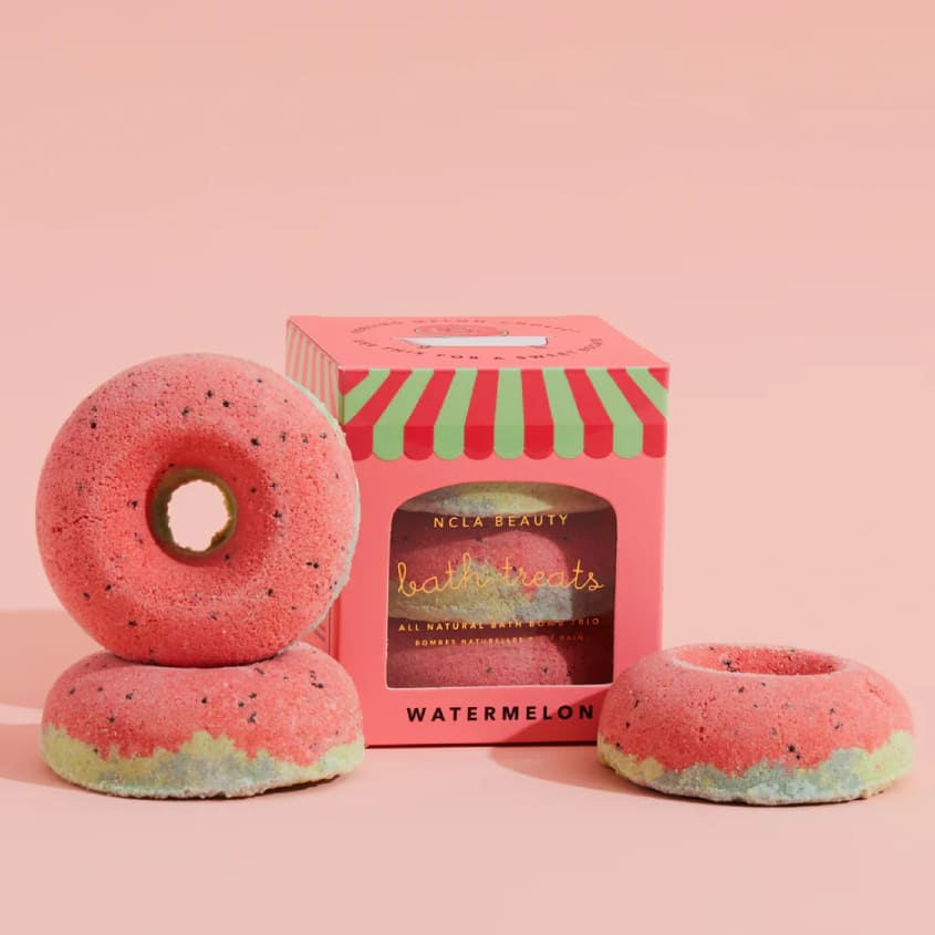 NCLA BEAUTY WATERMELON BATH TREATS (3 PC BATH BOMB SET) 3 X 65G – free delivery