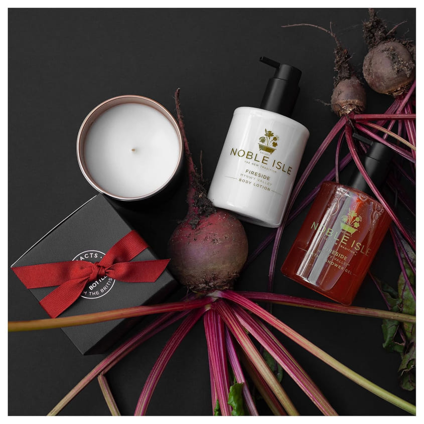 شمعة عطرية فاخرة من فايرسايد