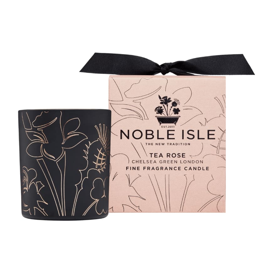 شمعة برائحة الشاي والورد