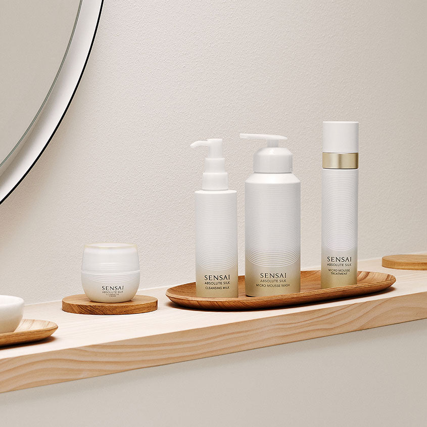 SENSAI ABSOLUTE SILK MICRO MOUSSE WASH – صورة 6