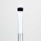THEBALM FLAT EYESHADOW BRUSH – online store