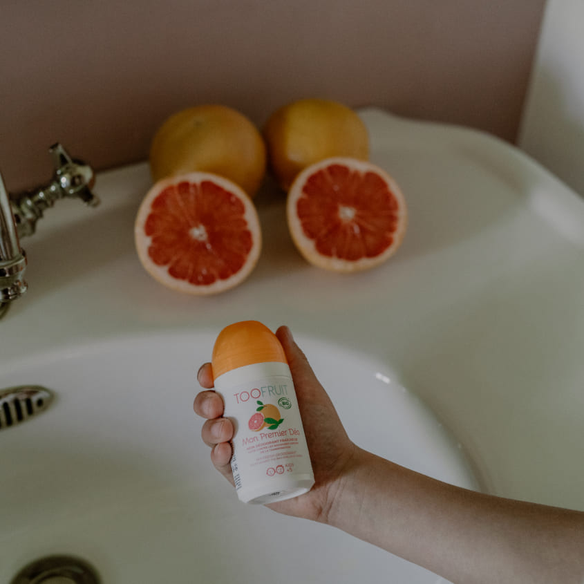 TOOFRUIT توفروت: ديودورانت رول-أون للأطفال للبشرة الحساسة خالٍ من الكحول 'جريب فروت-منت'، 50 مل – توصيل مجاني