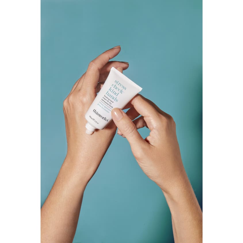 THIS WORKS HAND CREAM KIND HANDS 30ML – online store