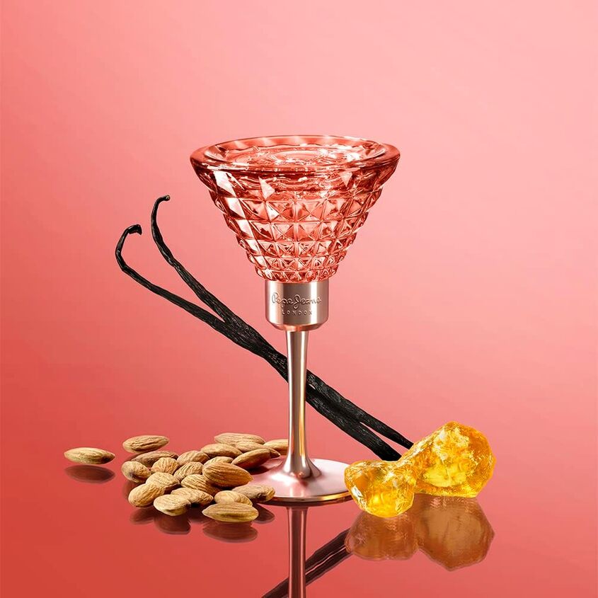 مجموعة هدايا لها