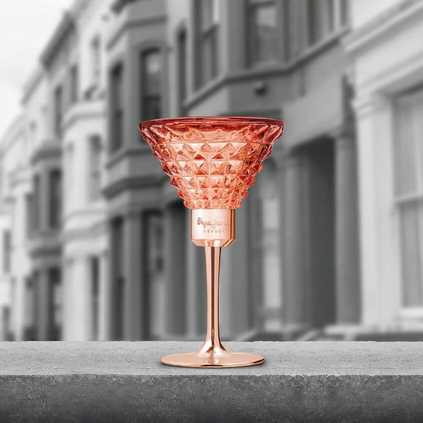 مجموعة هدايا لها